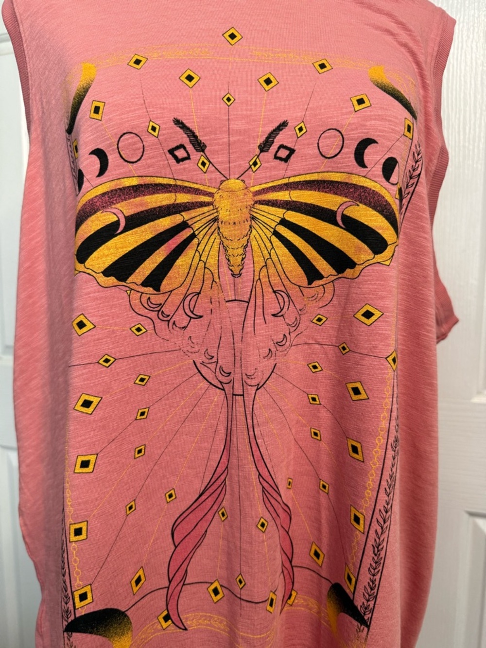 Torrid Super Soft Celestial Moth Tank Size 3 Pink Distressed Graphic Boho Plus - Picture 2 of 10